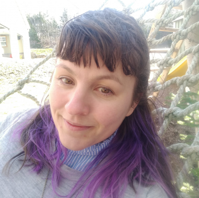 The profile picture for Laura Estill